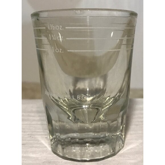 LLBO Shot Glass With Measurement Lines Liquor Licence Bureau Ontario Canada - Picture 1 of 7